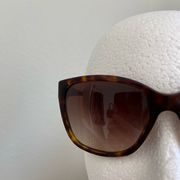 Tiffany & Co Tortoise Sunglasses With Tiffany Case - Picture 8 of 16